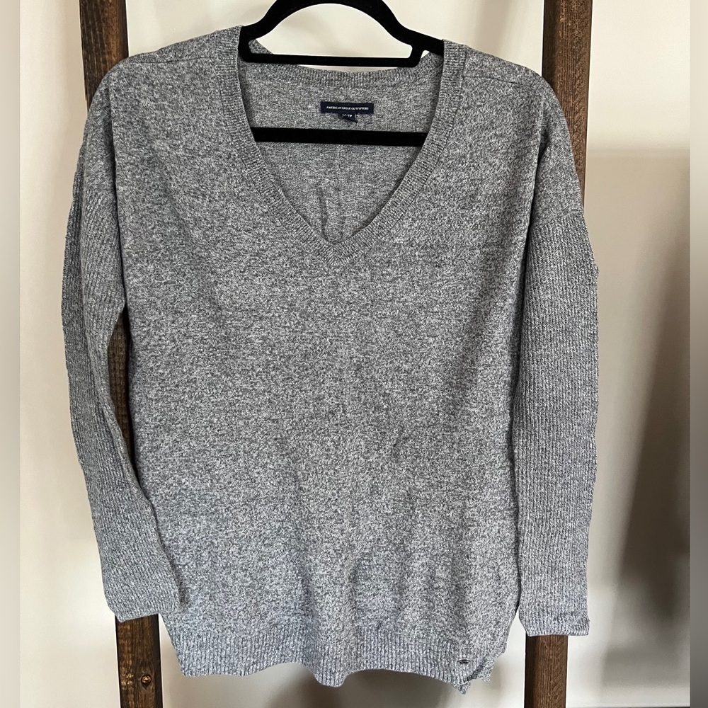 American Eagle Outfitters Gray V-Neck Sweater